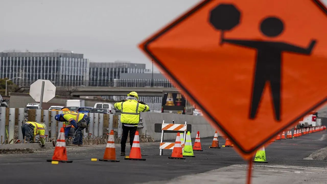 Bloomberg: Бум дата-центров для ИИ отнимает ресурсы у муниципальной инфраструктуры