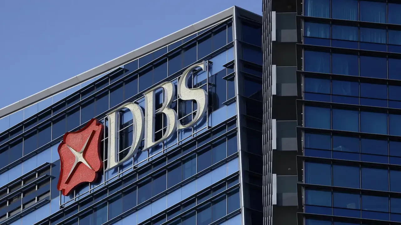 DBS Bank запускает GenAI-чат-бота "DBS Joy" для корпоративных клиентов