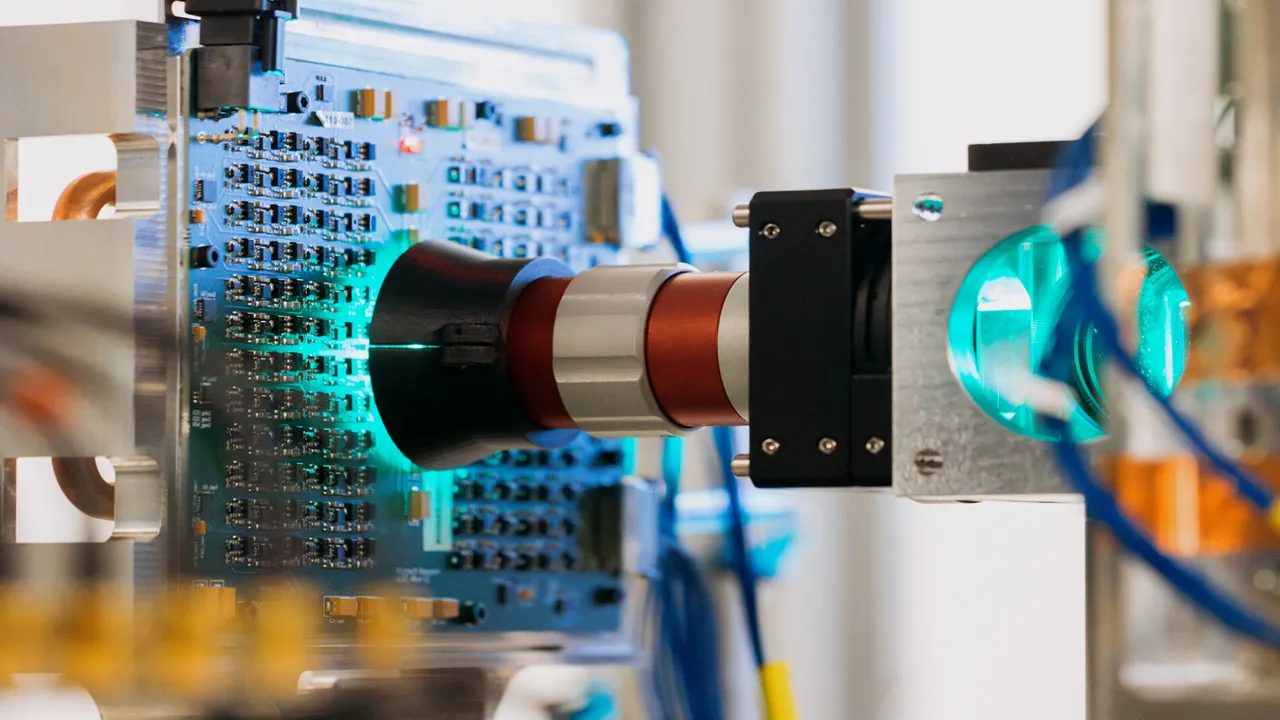 Microsoft Unveils Analog Optical Computer for AI in Nature
