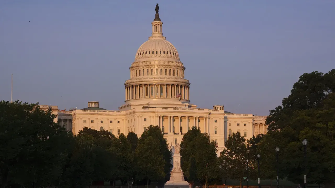 US Senate Rejects 10-Year Moratorium on State-Level AI Regulation