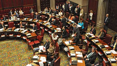 Нью-Йорк первым в США принял закон о регулировании мощных ИИ-моделей (RAISE Act)